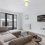 Spacious Sleep 14 1 Min From Tooting Station Mr3