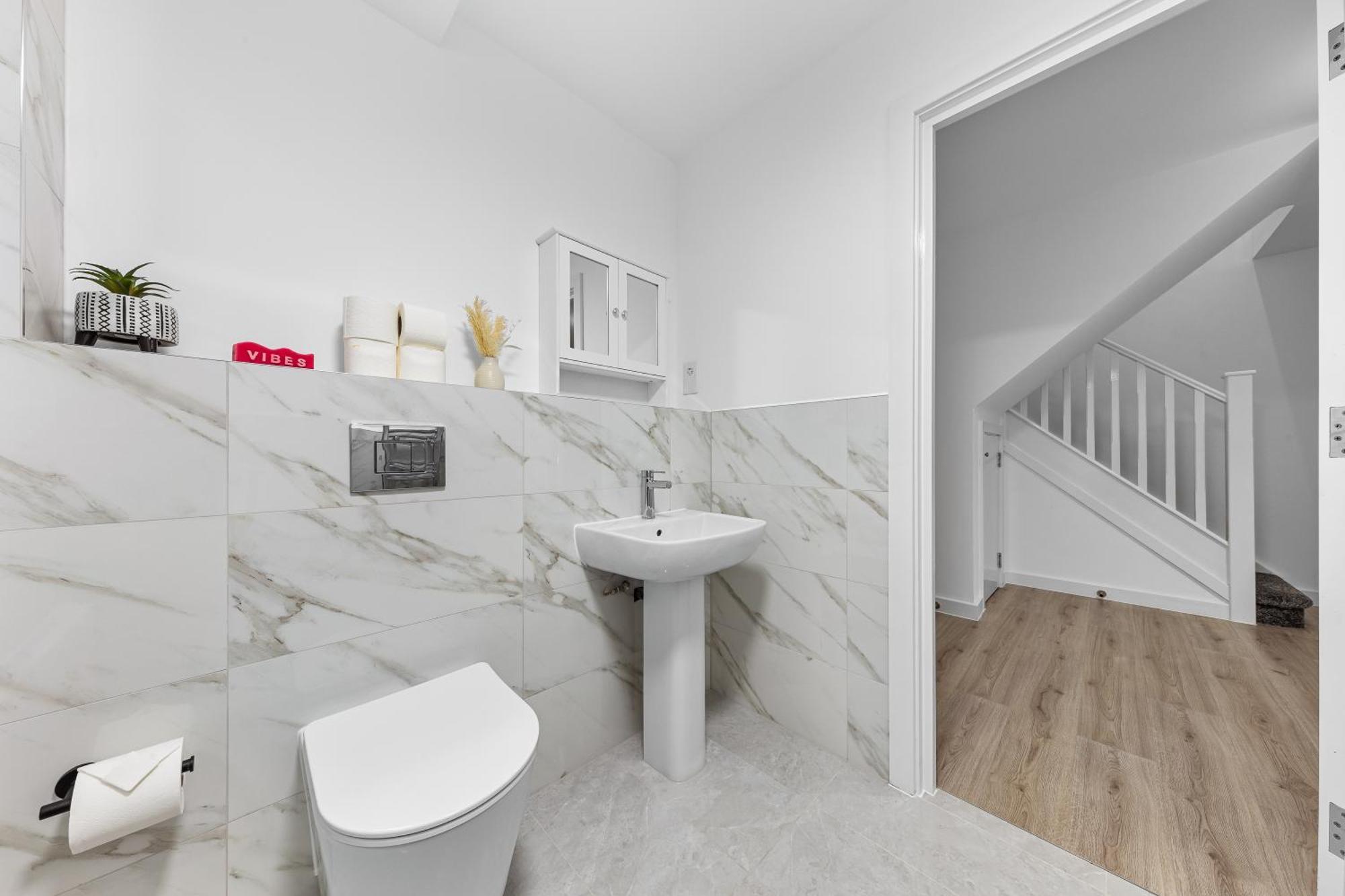 Spacious Sleep 14 1 Min From Tooting Station Mr3