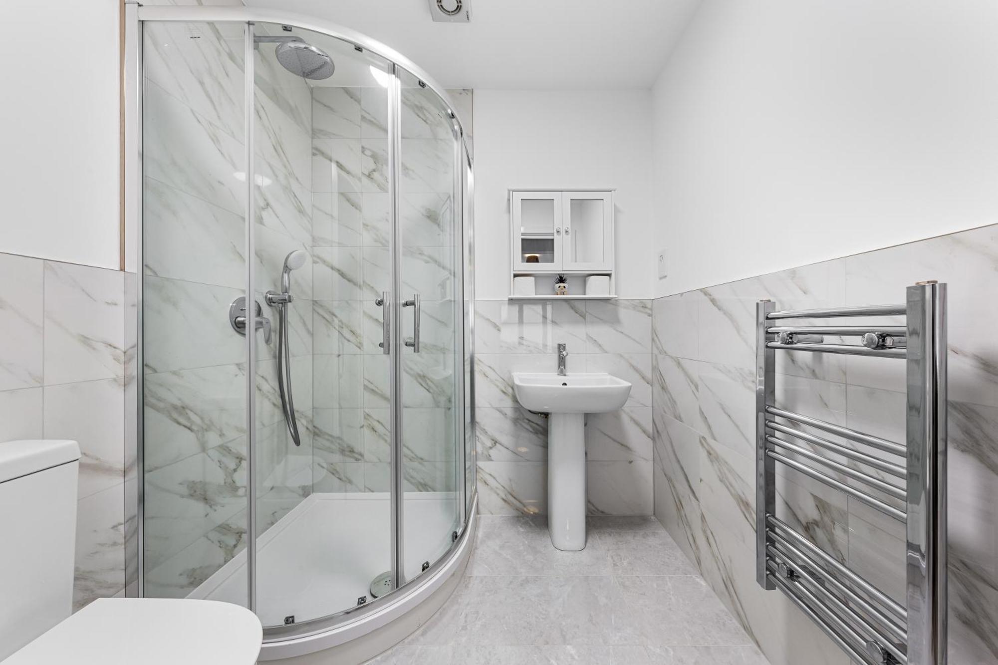 Appartamento Spacious Sleep 14 1 Min From Tooting Station Mr3
